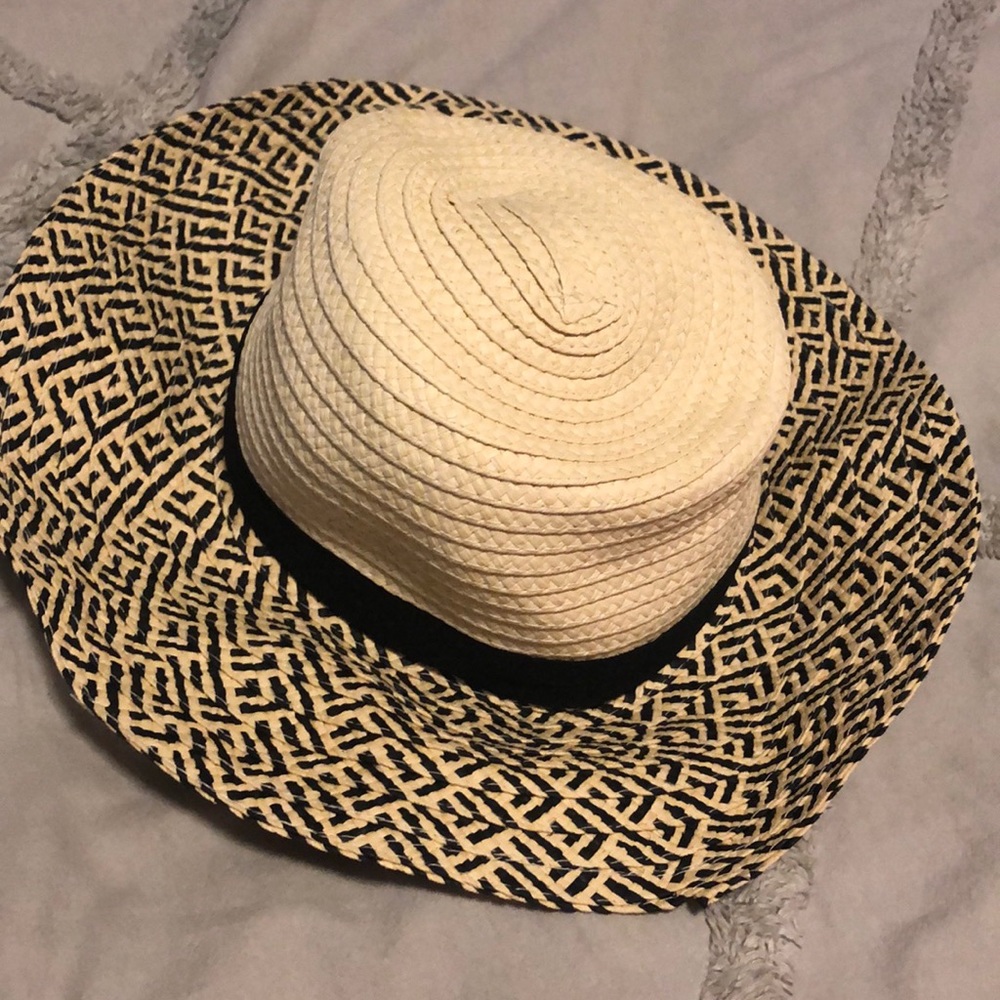 Beach hat